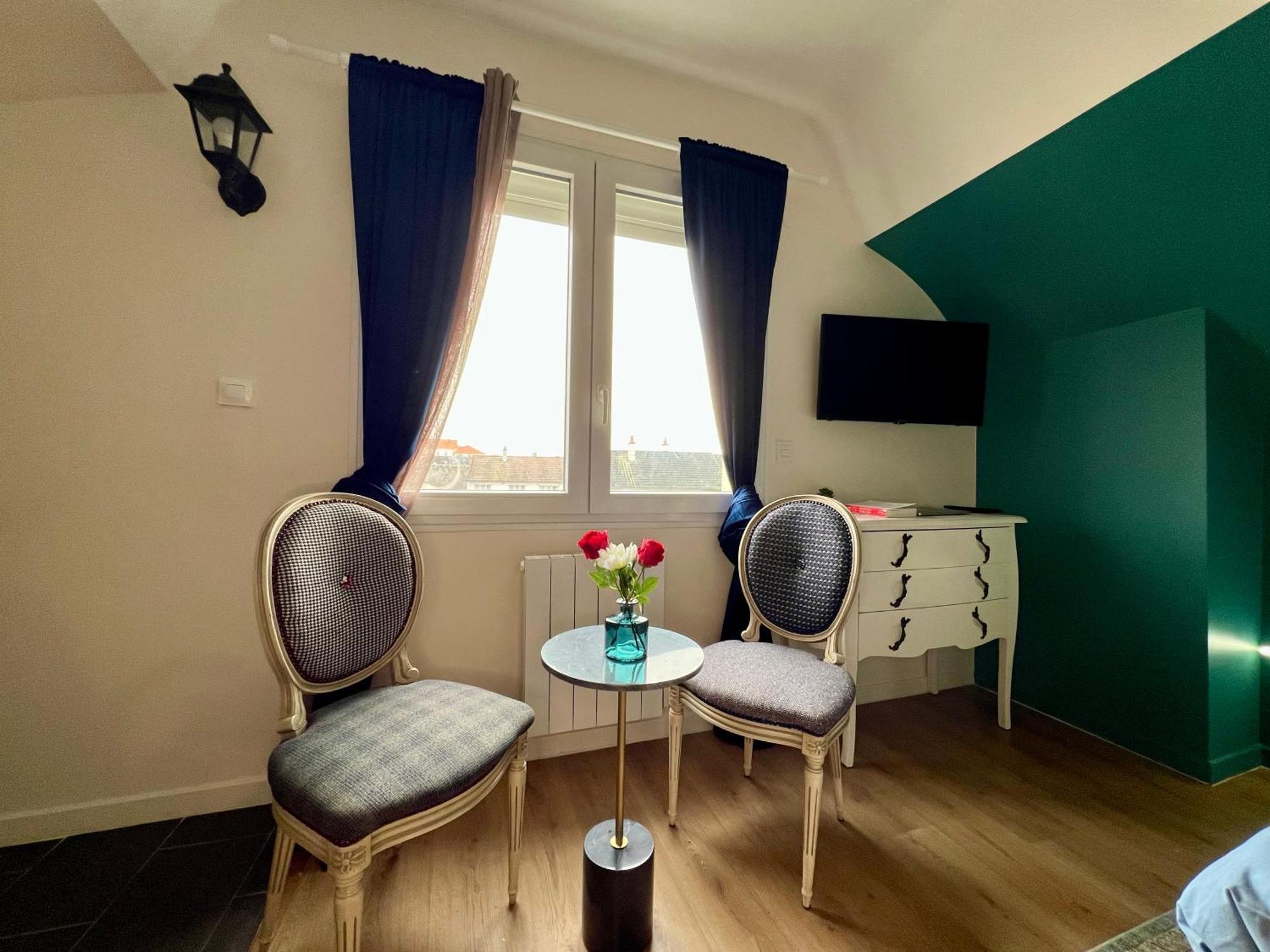 Studios Ideal Pro I Centre-Ville & Parking Gratuit Châtellerault Екстериор снимка