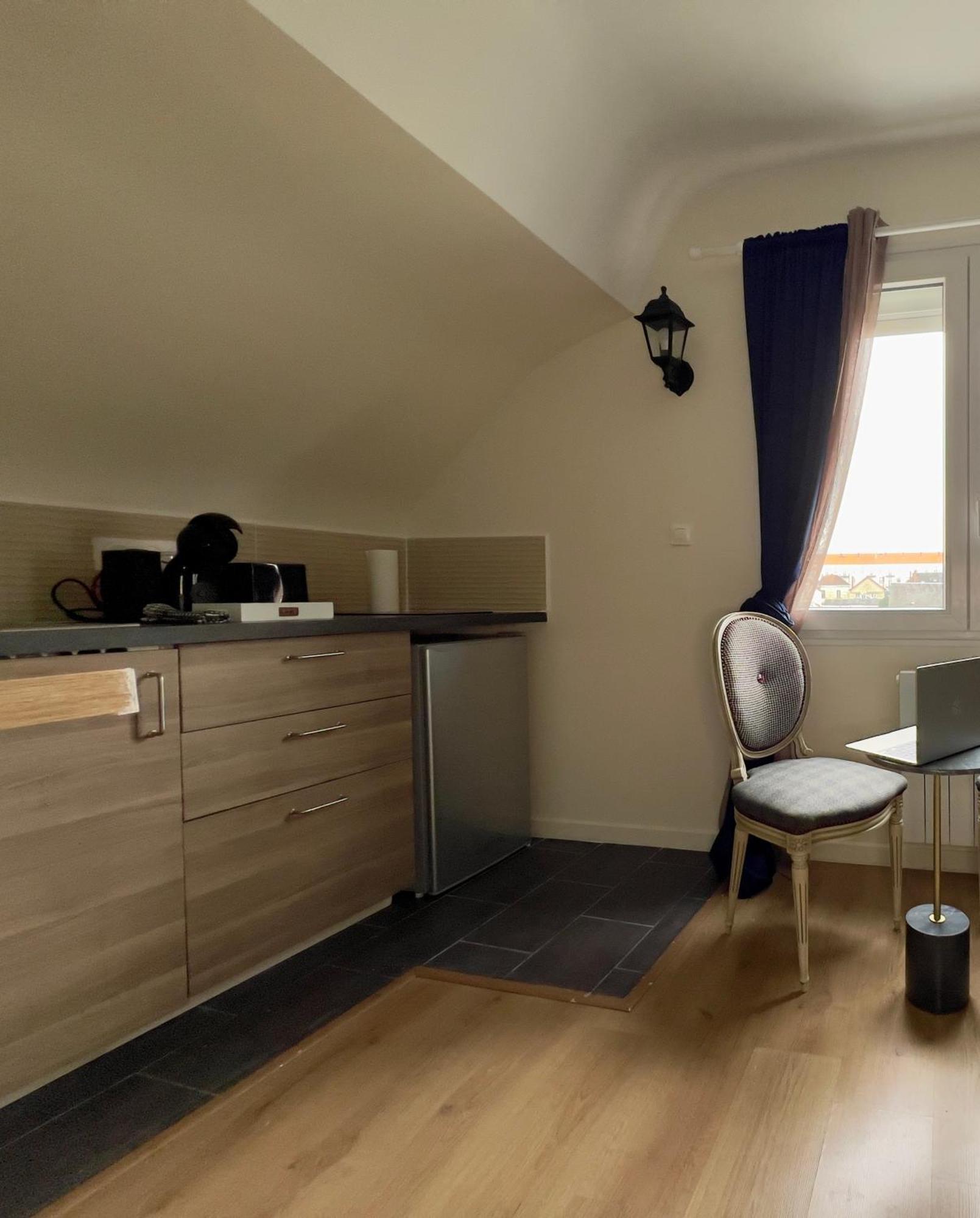 Studios Ideal Pro I Centre-Ville & Parking Gratuit Châtellerault Екстериор снимка