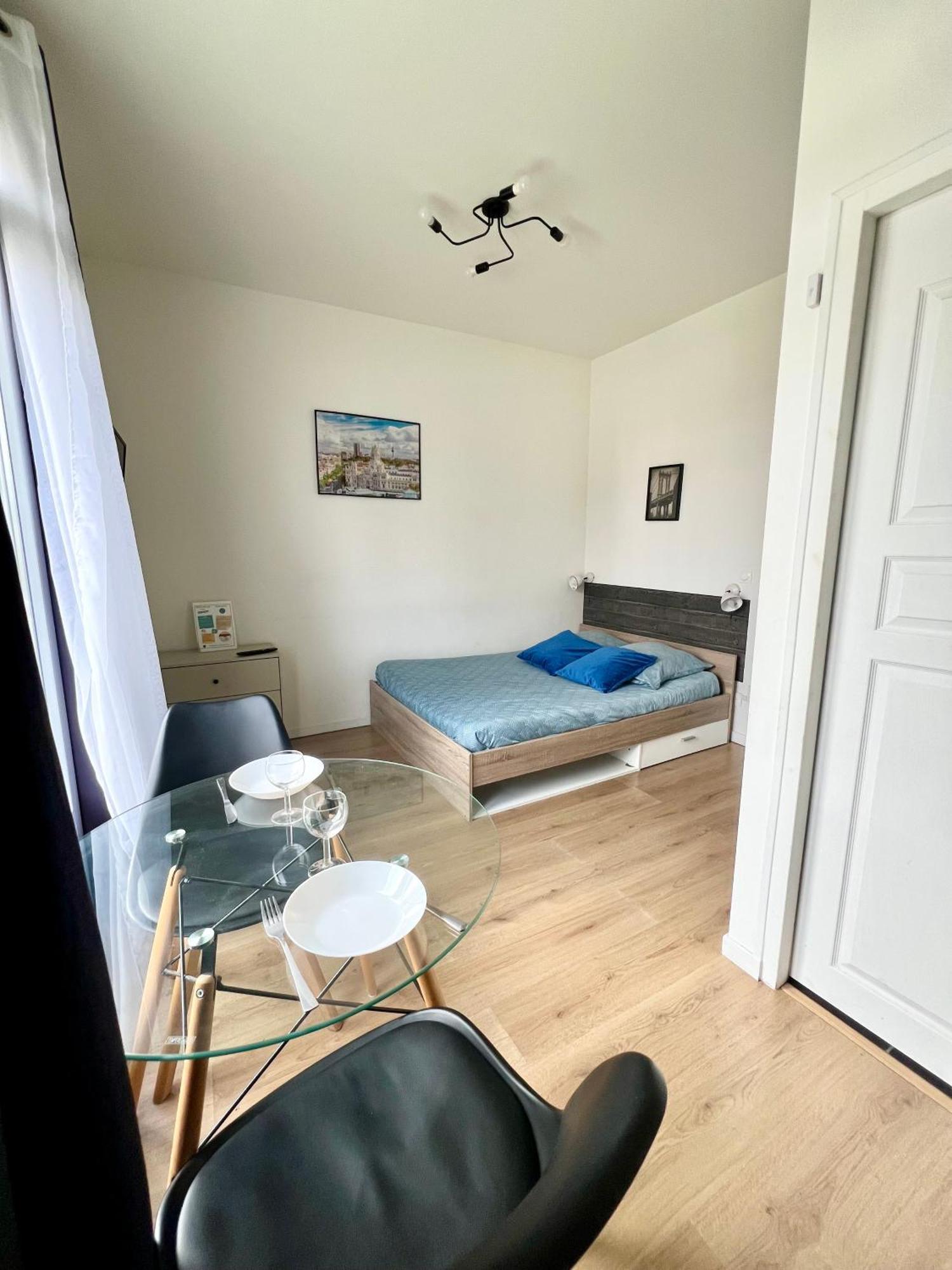 Studios Ideal Pro I Centre-Ville & Parking Gratuit Châtellerault Екстериор снимка