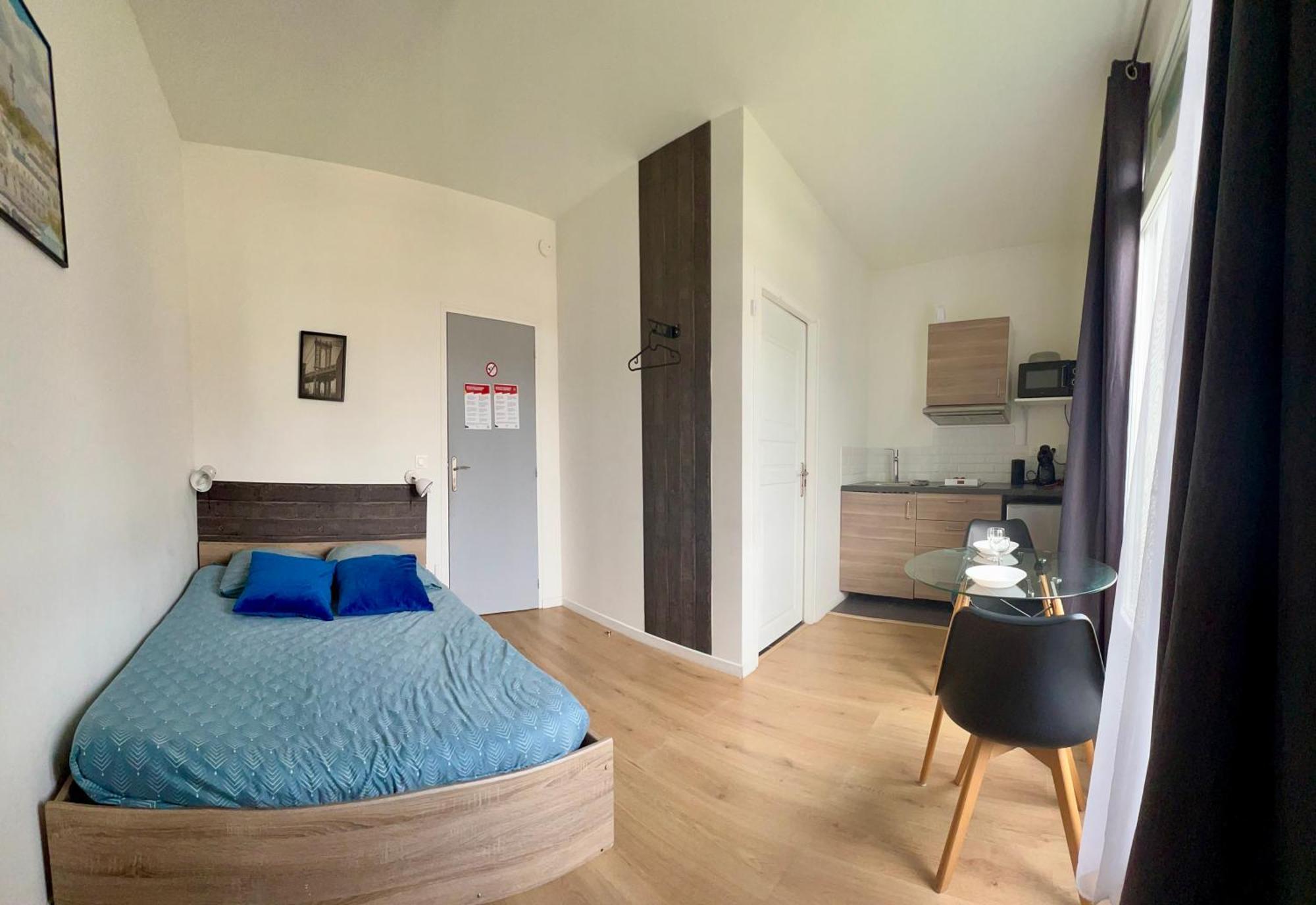 Studios Ideal Pro I Centre-Ville & Parking Gratuit Châtellerault Екстериор снимка