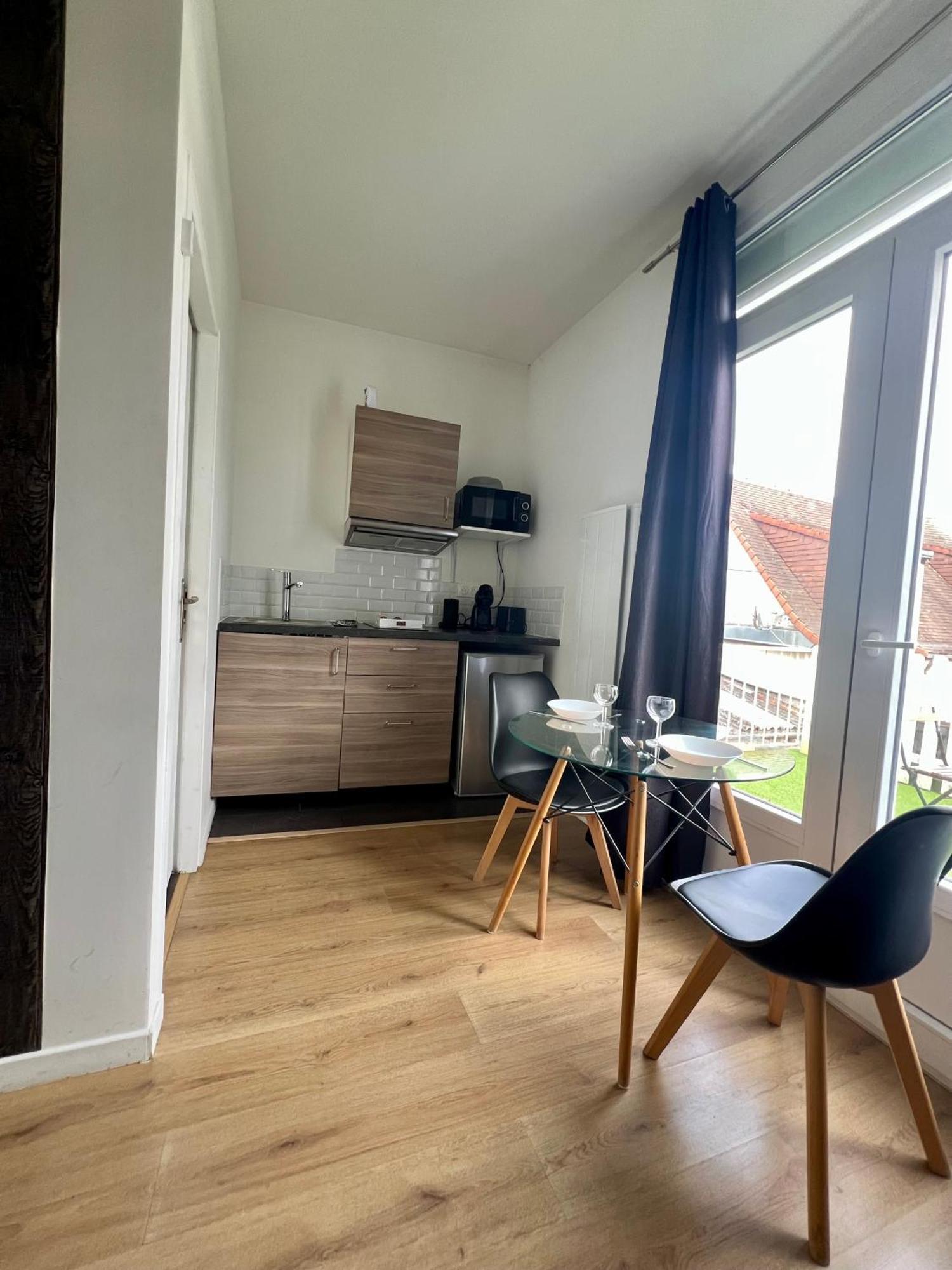 Studios Ideal Pro I Centre-Ville & Parking Gratuit Châtellerault Екстериор снимка